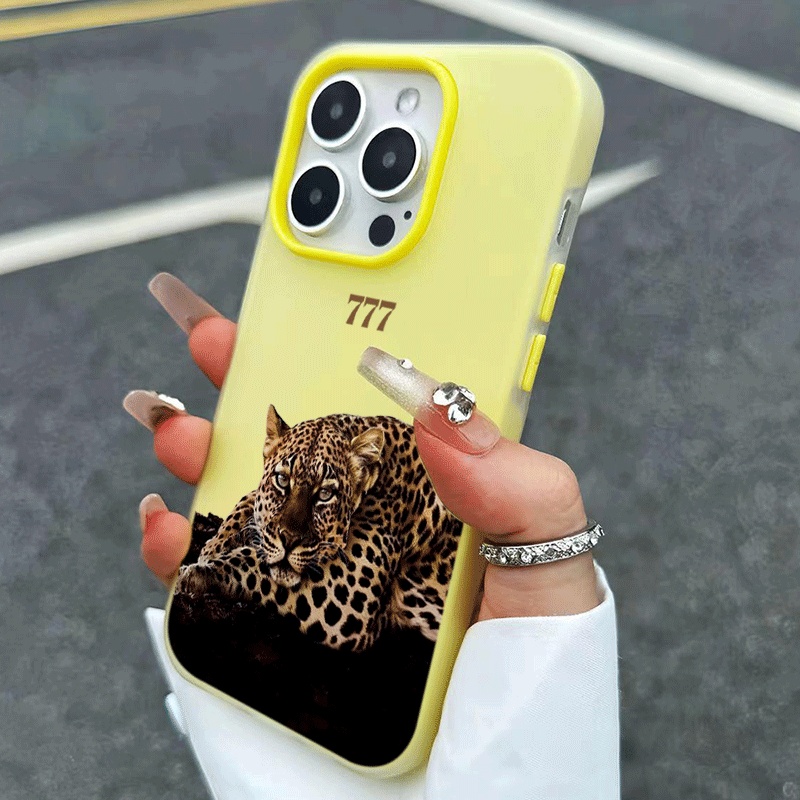 세련된 레오파드 무늬 777 디자인 아이폰 18, 17 - Phone Cases Like Loopy 리뷰 및 가격
